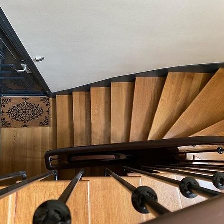 Appartement Coquet Sur Les Hauteurs De Montmartre Paris Luaran gambar