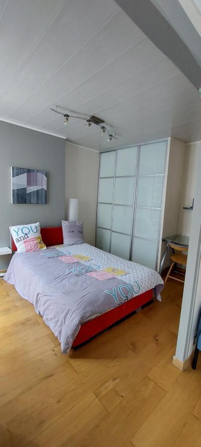Appartement Coquet Sur Les Hauteurs De Montmartre Paris Luaran gambar